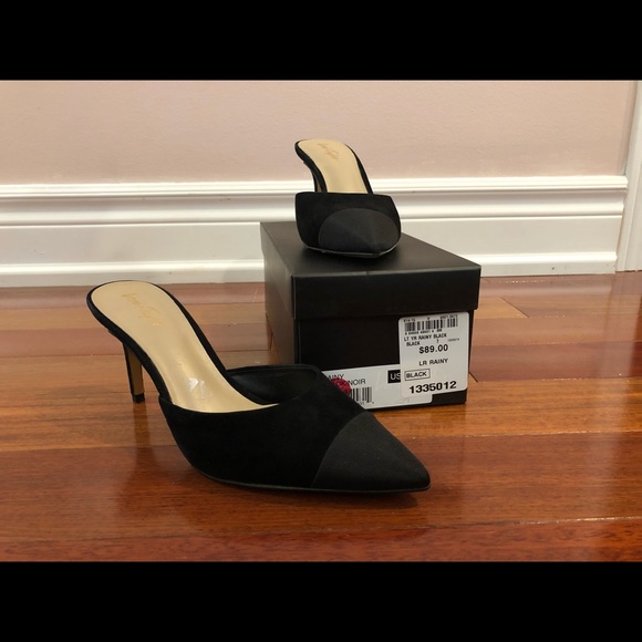 Sandals - Picture 1 of 2